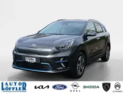 Interstellar grau Gebraucht 2021 Kia e-Niro Spirit SUV | 22.906 € (Guter Preis)