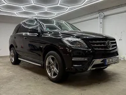 Schwarz Gebraucht 2012 Mercedes ML350 AMG SUV | 18.299 € (Guter Preis)