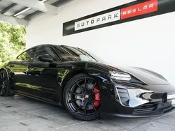 Schwarz Gebraucht 2022 Porsche Taycan GTS Limousine | 79.880 € (Guter Preis)