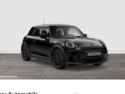 Schwarz Gebraucht 2023 Mini Cooper Clubman Essential Kombi | 21.495 € (Superpreis)