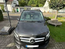 Grau Gebraucht 2020 Mercedes V250 Edition Van / Kleinbus | 46.900 € (Fairer Preis)