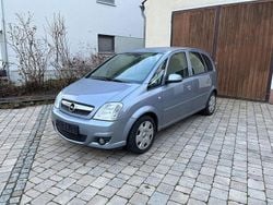 Grau Gebraucht 2008 Opel Meriva Edition Van / Kleinbus | 2.990 € (Fairer Preis)