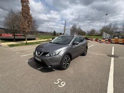 Grau Gebraucht 2014 Nissan Qashqai Tekna SUV | 10.900 € (Fairer Preis)