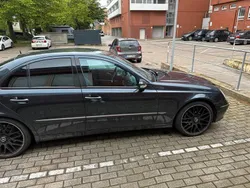 Schwarz Gebraucht 2003 Mercedes E270 Avantgarde Limousine | 5.520 € (Etwas zu teuer)