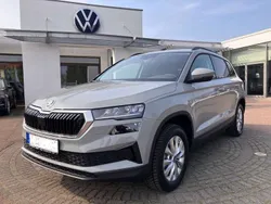Grau Neu 2025 Skoda Karoq Selection SUV | 31.900 € (Fairer Preis)