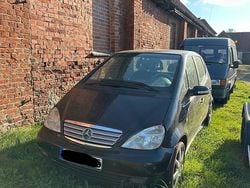 Schwarz Gebraucht 2003 Mercedes A210 Limousine | 400 € (Superpreis)