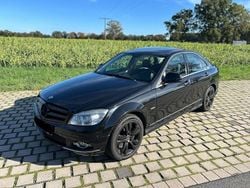 Schwarz Gebraucht 2006 Mercedes C350 Limousine | 6.000 € (Fairer Preis)
