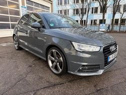 Grau Gebraucht 2016 Audi A1 Sportback S-Line Kleinwagen | 8.999 € (Guter Preis)