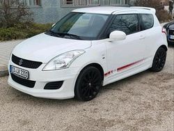 Weiß Gebraucht 2012 Suzuki Swift Kleinwagen | 4.700 €