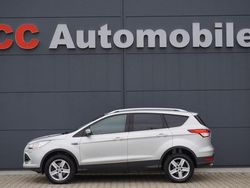 Silber Gebraucht 2016 Ford Kuga Titanium SUV | 9.880 € (Fairer Preis)
