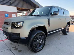 Schwarz Gebraucht 2023 Land Rover Defender SUV | 77.350 € (Teuer)