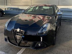 Schwarz Gebraucht 2011 Alfa Romeo Giulietta Limousine | 3.300 € (Etwas zu teuer)