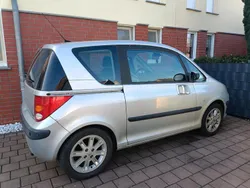 Silber Gebraucht 2008 Peugeot 1007 Kleinwagen | 1.500 €