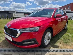 Rot Gebraucht 2024 Skoda Octavia Ambition Kombi | 25.985 € (Superpreis)