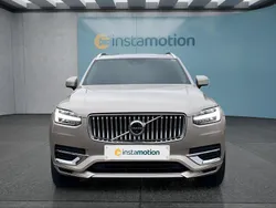 Gold Gebraucht 2024 Volvo XC90 Plus SUV | 61.049 € (Fairer Preis)