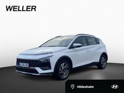 Atlas white, innenraum black, Gebraucht 2024 Hyundai Bayon Trend SUV | 20.290 € (Guter Preis)