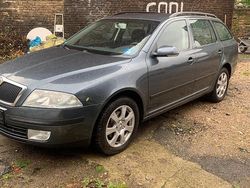 Grau Gebraucht 2006 Skoda Octavia Kombi | 2.450 € (Fairer Preis)