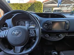 Blau Gebraucht 2017 Toyota Yaris Style Kleinwagen | 12.950 € (Fairer Preis)