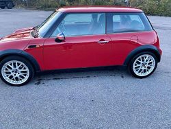 Rot Gebraucht 2004 Mini ONE Kleinwagen | 1.650 € (Etwas zu teuer)