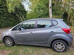 Grau Gebraucht 2012 Hyundai i20 Kleinwagen | 4.500 €