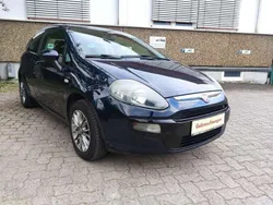Blu suggestivo Gebraucht 2011 Fiat Punto Kleinwagen | 2.990 € (Fairer Preis)