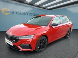 Rot Gebraucht 2021 Skoda Octavia RS Kombi | 28.549 € (Etwas zu teuer)