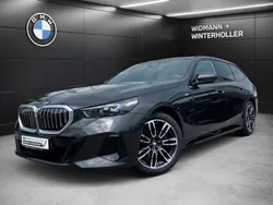 Grau Gebraucht 2024 BMW 520 M Sport Kombi | 56.890 € (Guter Preis)