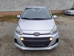Silber Gebraucht 2018 Hyundai i10 Style Kleinwagen | 8.800 € (Superpreis)