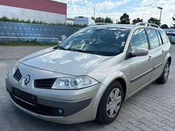 Gold Gebraucht 2007 Renault Mégane II Privilege Limousine | 1.300 € (Teuer)