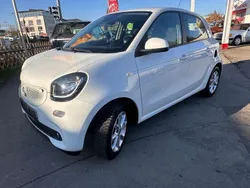 Weiß Gebraucht 2016 Smart ForFour Passion Kleinwagen | 11.400 € (Fairer Preis)