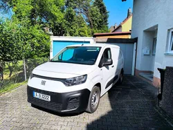 Weiß Gebraucht 2024 Fiat Doblò Van / Kleinbus | 34.000 €