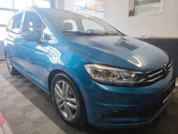 Blau Gebraucht 2021 VW Touran Highline Van / Kleinbus | 25.490 € (Superpreis)