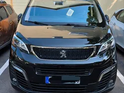 Schwarz Gebraucht 2019 Peugeot Traveller Business-Line Van / Kleinbus | 32.000 €