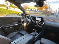 Grau Gebraucht 2019 Mercedes B180 Progressive Van / Kleinbus | 19.999 € (Guter Preis)