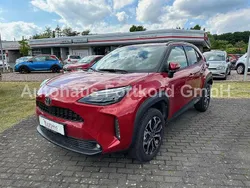 Rot Neu 2025 Toyota Yaris Cross Edition SUV | 29.480 € (Guter Preis)