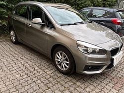 Gebraucht 2015 BMW 218 Active Tourer Van / Kleinbus | 9.200 € (Guter Preis)