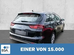 Schwarz metallic Gebraucht 2023 Kia Ceed Sportswagon Vision Kombi | 25.090 € (Etwas zu teuer)