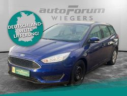 Blau Gebraucht 2016 Ford Focus Ambiente Limousine | 8.481 € (Guter Preis)