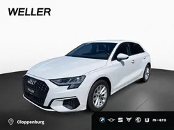 Weiss Gebraucht 2022 Audi A3 Comfort Limousine | 21.945 € (Fairer Preis)