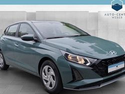 Grün Neu 2025 Hyundai i20 Select Limousine | 17.990 € (Guter Preis)