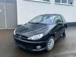 Schwarz Gebraucht 2003 Peugeot 206 Kleinwagen | 1.899 € (Teuer)