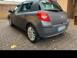 Schwarz Gebraucht 2007 Renault Clio II Limousine | 1.200 € (Fairer Preis)