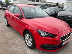 Rot Gebraucht 2022 Seat Leon Style Limousine | 13.900 € (Fairer Preis)