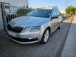 Silber Gebraucht 2018 Skoda Octavia Clever Kombi | 12.600 € (Fairer Preis)
