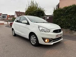 Weiß Gebraucht 2016 Mitsubishi Space Star Kleinwagen | 2.999 € (Guter Preis)