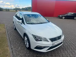 Weiß Gebraucht 2020 Seat Leon ST FR Kombi | 15.900 € (Fairer Preis)