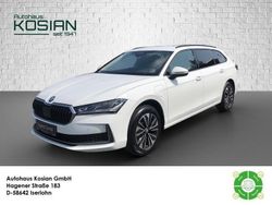 Weiß Gebraucht 2024 Skoda Superb Selection Kombi | 47.780 €