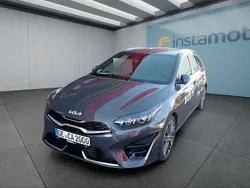 Grau Gebraucht 2024 Kia Ceed GT Kombi | 31.499 € (Teuer)