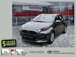 Grey (metallic) Gebraucht 2021 Toyota Yaris Comfort Kleinwagen | 13.990 € (Fairer Preis)