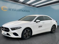Weiß Gebraucht 2025 Mercedes A180 Limousine | 34.649 € (Teuer)